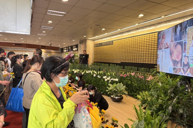 高雄長庚舉辦2025年器官捐贈感恩追思會 王植熙院長帶領同仁感念捐贈者大愛精神並鼓勵器捐線上簽署
