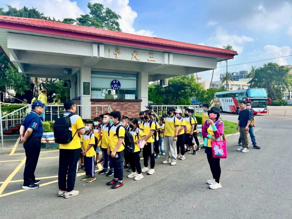 LINE_ALBUM_1140930左營海軍高爾夫球場_250930_19_0