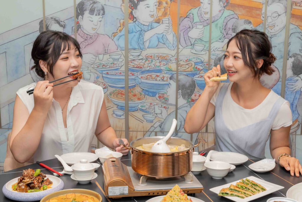 高雄福華飯店江南春九月推出聞名江浙料理組合餐,對中健保卡最低還可享七折優惠