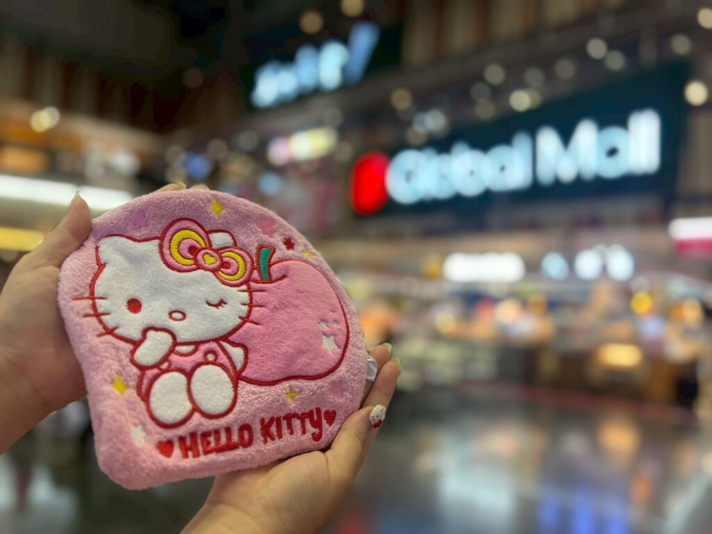 Global Mall攜手Hello Kitty，新入會員不限消費金額即可兌「Hello Kitty生活應援手巾」