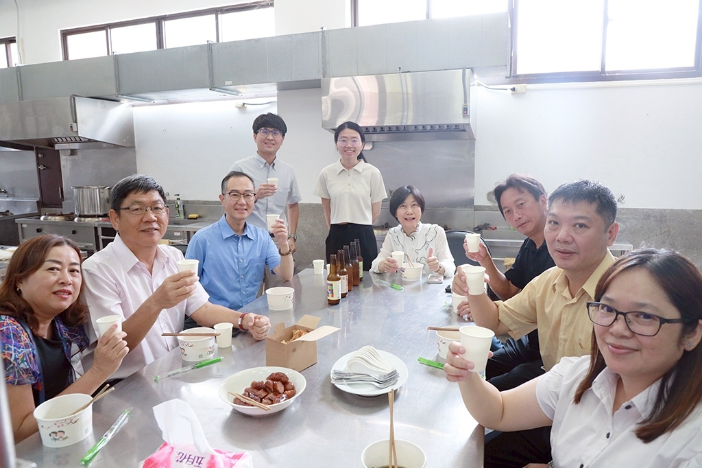 LINE_ALBUM_高科大_小丑魚養殖領航者Bali Aquarich_251020_6