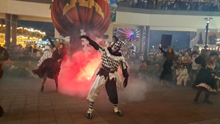 SKM_Park_Outlets_高雄草衙《惡靈來襲_南瓜鎮封印戰》強勢搶佔話題榜。