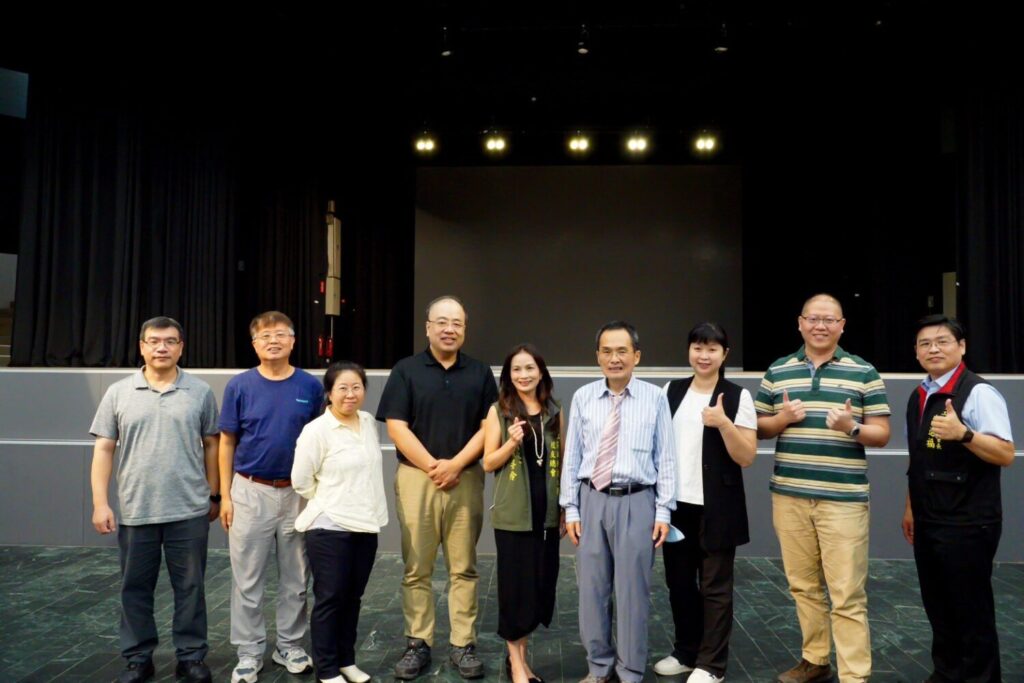 LINE_ALBUM_2025_高科大資工系20週年_251104_3