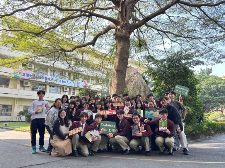 公用1-參賽選手、指導老師與智囊團共同合影_0