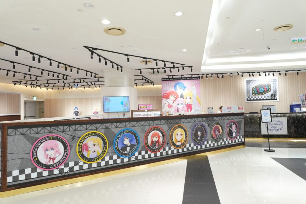 動漫主題餐廳MyAnime Café即日起至4.9，於高雄夢時代店推出最新《孤獨搖滾！》主題Café。_0