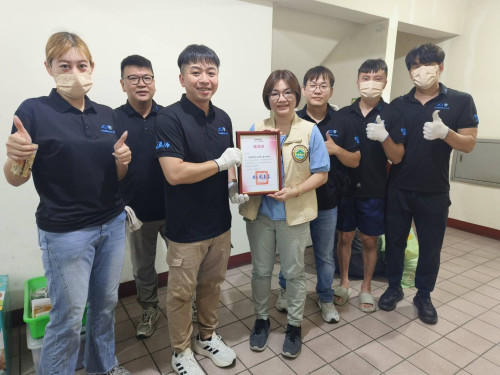 暖心行動響應公益 屏東國際青年商會協助弱勢家庭重整生活空間 暖心行動響應公益 屏東國際青年商會協助弱勢家庭重整生活空間