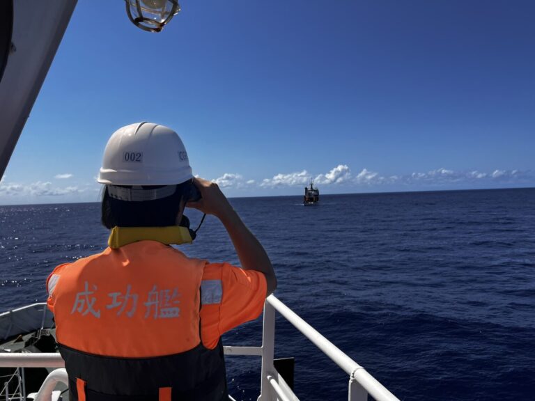 圖一、115年5月7日海巡署偵獲中國籍「同濟號」科研船於我國鵝鑾鼻東南方29浬投放科學儀_