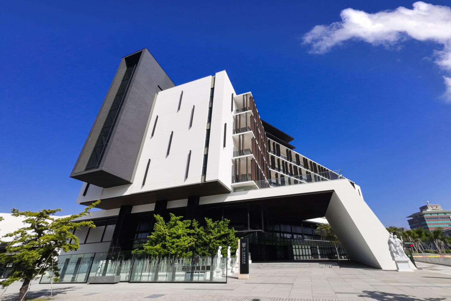 莉瓷藝博物館外觀-1