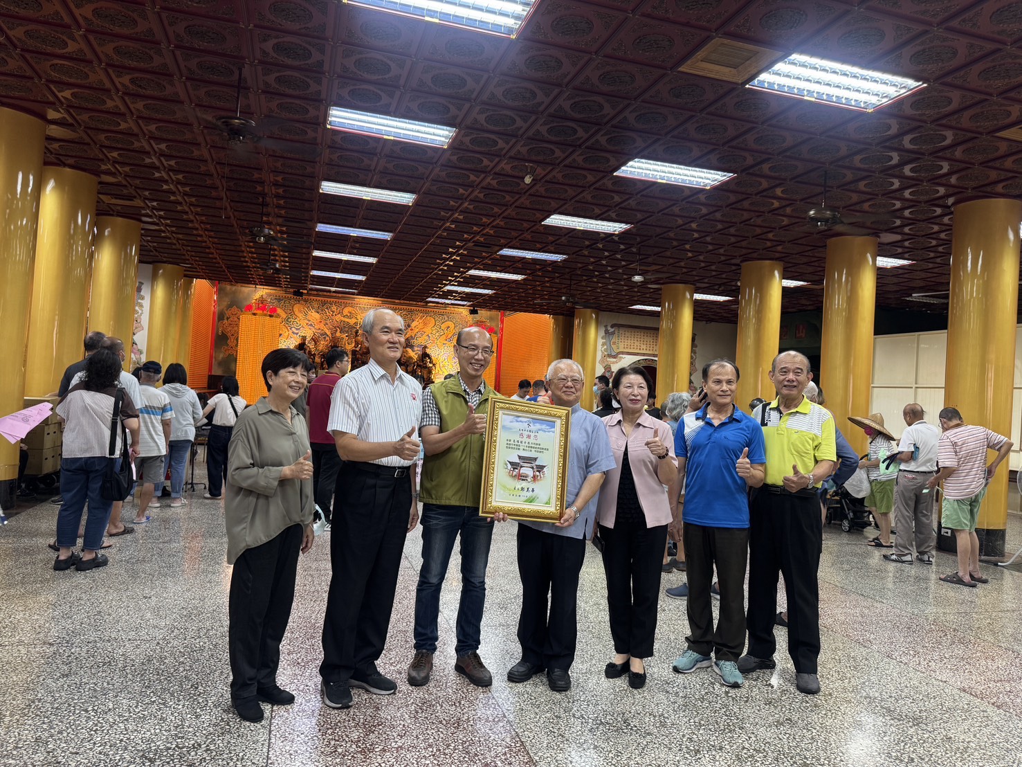 苓雅區公所攜手高雄關帝廟及台電,共同辦理關懷經濟弱勢家庭物資發放活動,傳遞社會溫暖 苓雅區公所攜手高雄關帝廟及台電,共同辦理關懷經濟弱勢家庭物資發放活動,傳遞社會溫暖
