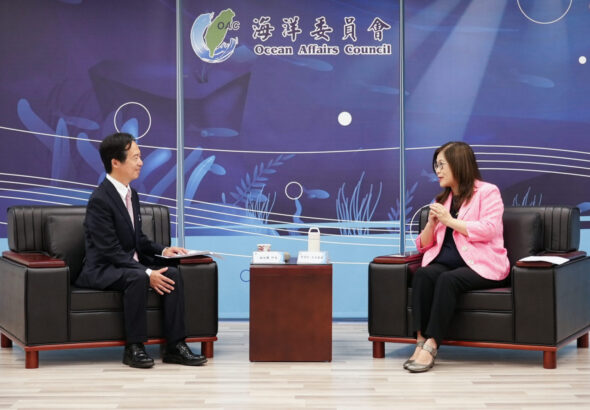 圖一 海委會主委管碧玲與日本台灣交流協會新任所長福永護就臺日海洋安全、海洋環境保