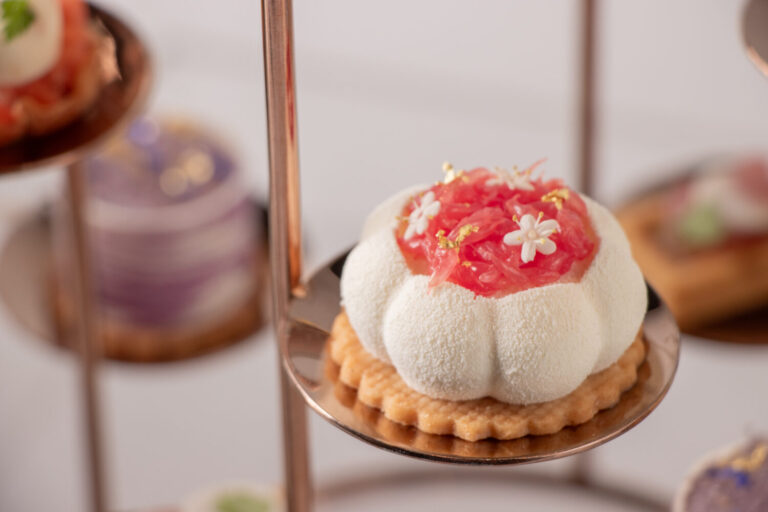 高雄洲際酒店公益雙人午茶《光之森林・白色午後》品項「花露 Floral Dew」_0
